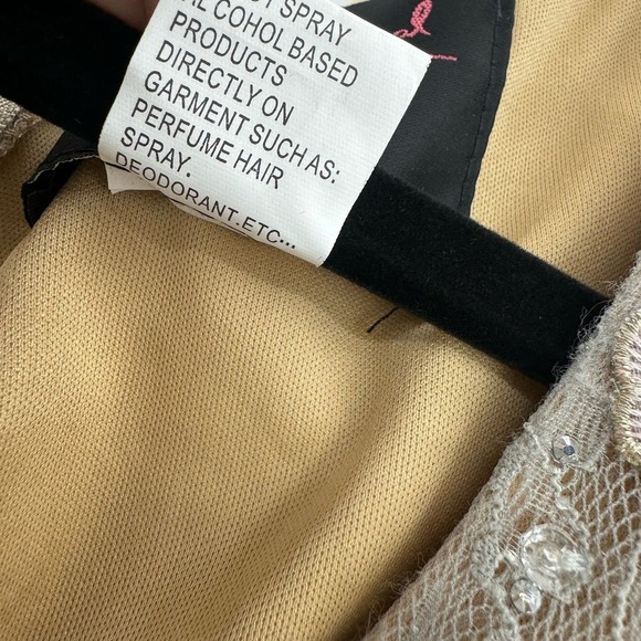 Mac Duggal Beige Blush Evening V Neck 3D Floral Lace A-Line Dress Size 6 NWT - Picture 12 of 14